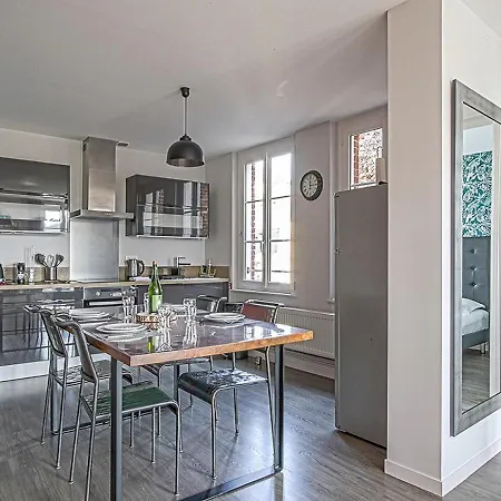 A Babord Vue Port Et Linge Inclus