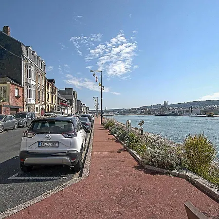 A Babord Vue Port Et Linge Inclus Fécamp