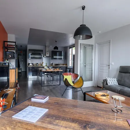 A Babord Vue Port Et Linge Inclus * Fécamp