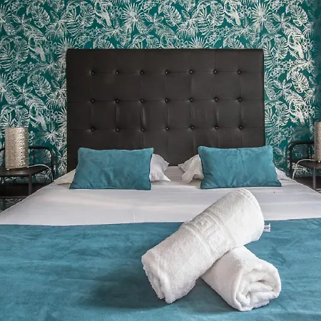 A Babord Vue Port Et Linge Inclus *